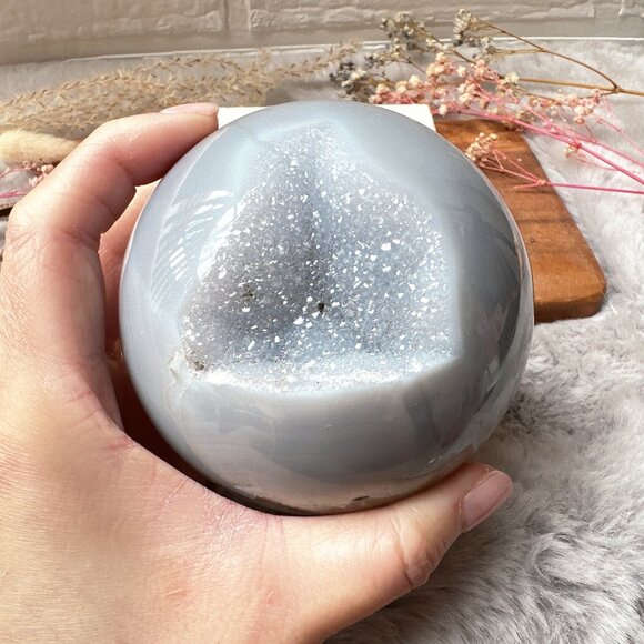 Gorgeous Large Agate Sphere with Druzy - Picture 6 of 10